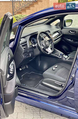 Хетчбек Nissan Leaf 2022 в 