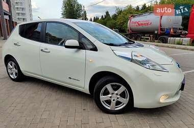 Хетчбек Nissan Leaf 2012 в 