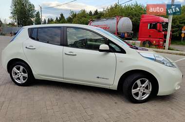 Хетчбек Nissan Leaf 2012 в 