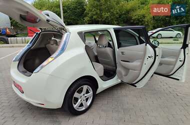 Хетчбек Nissan Leaf 2012 в 