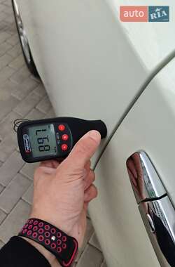 Хетчбек Nissan Leaf 2012 в 