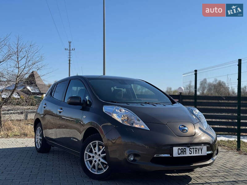 Хэтчбек Nissan Leaf 2017 в Стрые