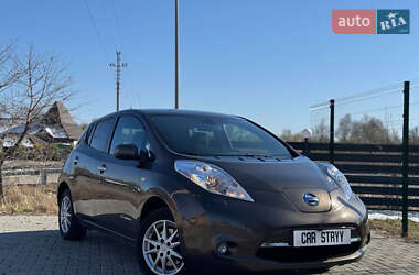 Хетчбек Nissan Leaf 2017 в 