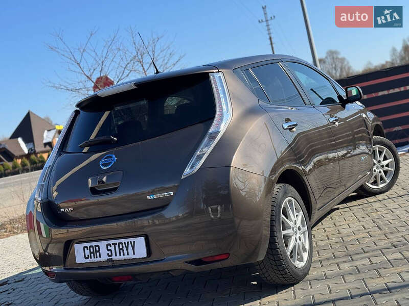 Хэтчбек Nissan Leaf 2017 в Стрые