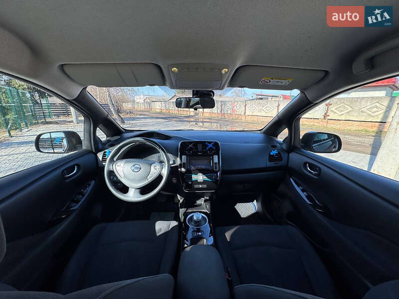 Хэтчбек Nissan Leaf 2017 в Стрые