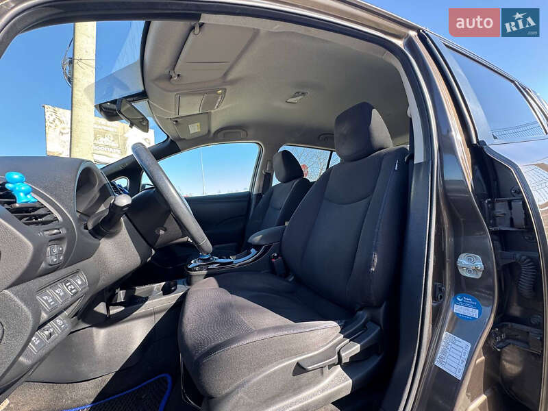 Хэтчбек Nissan Leaf 2017 в Стрые