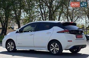 Хэтчбек Nissan Leaf 2018 в 