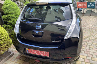 Хэтчбек Nissan Leaf 2014 в 