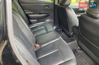 Хэтчбек Nissan Leaf 2014 в 