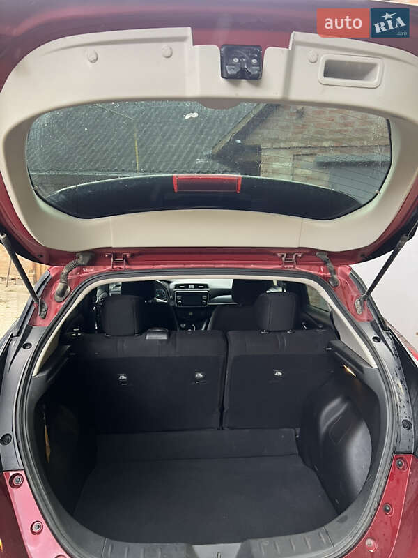 Хэтчбек Nissan Leaf 2018 в Тернополе