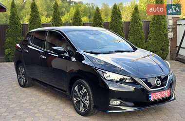 Хетчбек Nissan Leaf 2019 в 