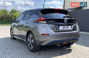 Хэтчбек Nissan Leaf 2019 в 