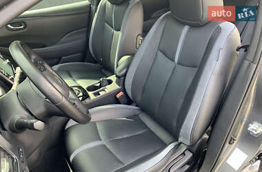 Хэтчбек Nissan Leaf 2019 в 