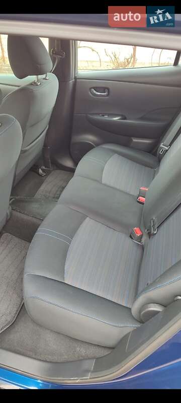 Хетчбек Nissan Leaf 2018 в Білогородці