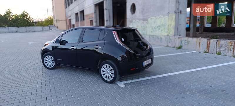 Хетчбек Nissan Leaf 2015 в Тернополі