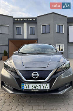 Хетчбек Nissan Leaf 2022 в 