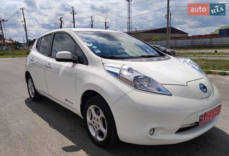 Хетчбек Nissan Leaf 2016 в Києві