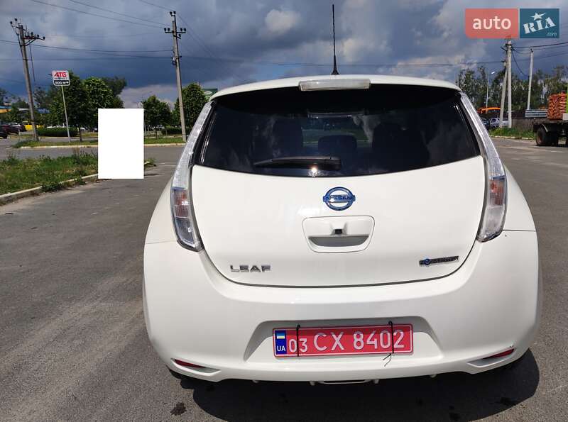 Хетчбек Nissan Leaf 2016 в Києві
