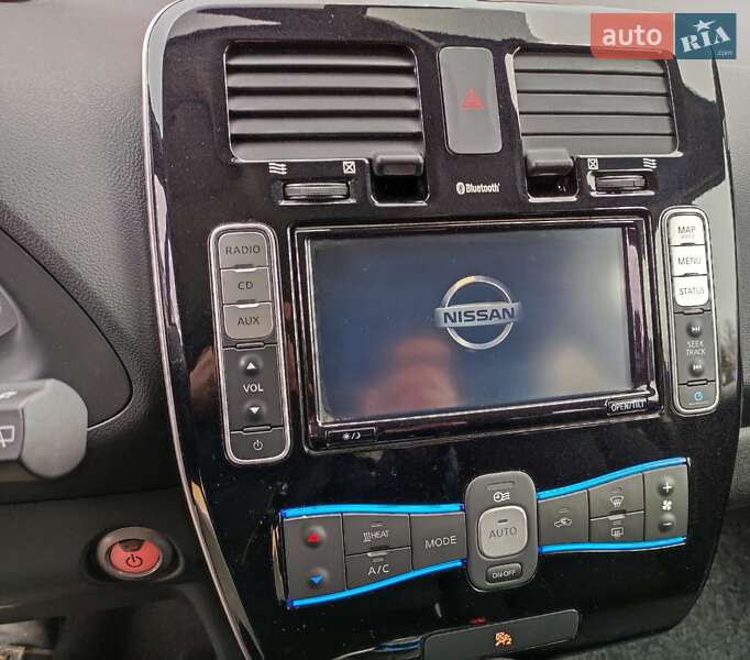 Хетчбек Nissan Leaf 2016 в Києві
