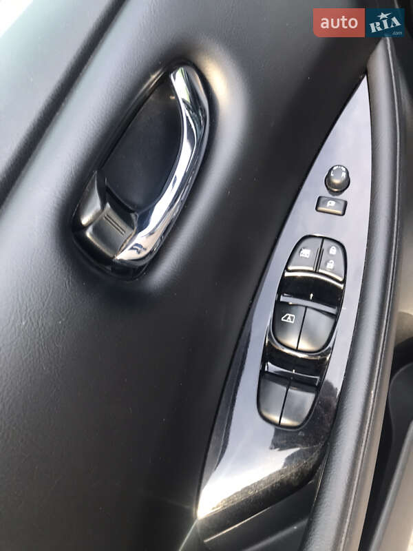 Хэтчбек Nissan Leaf 2015 в Нежине