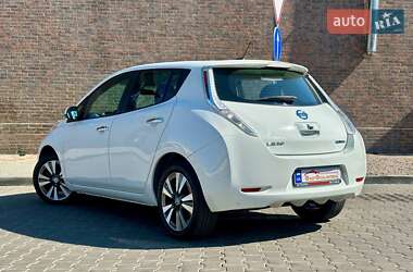 Хетчбек Nissan Leaf 2016 в 