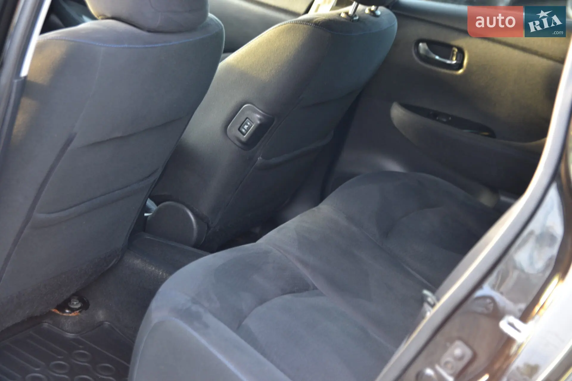 2013 Nissan Leaf - мініатюра 19