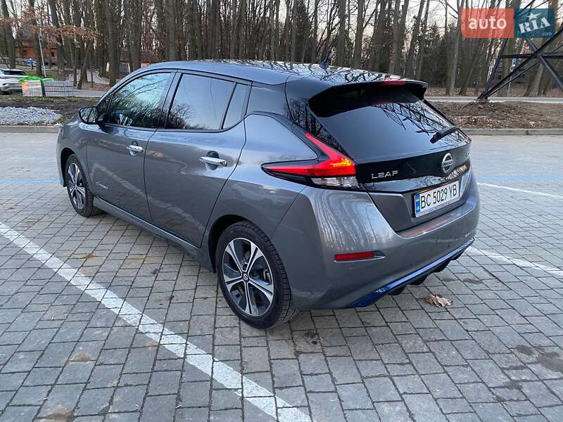 Хэтчбек Nissan Leaf 2020 в Львове