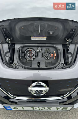 Хетчбек Nissan Leaf 2018 в 