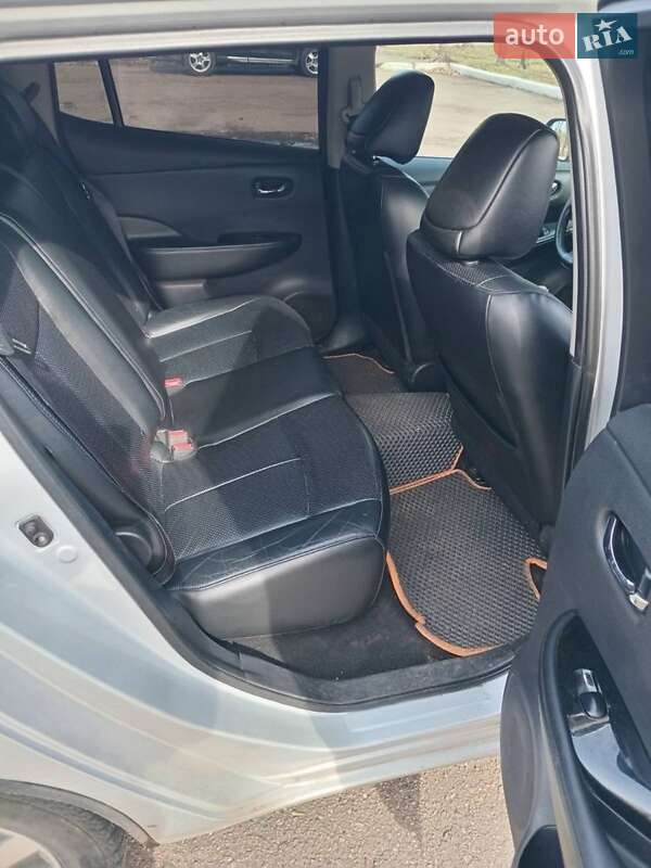 Хэтчбек Nissan Leaf 2014 в Черкассах