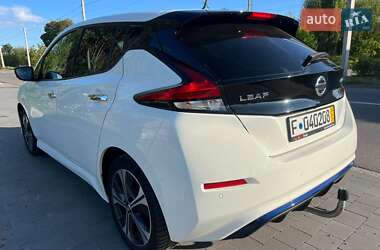 Хетчбек Nissan Leaf 2019 в 