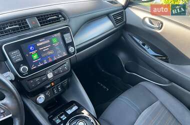 Хетчбек Nissan Leaf 2019 в 