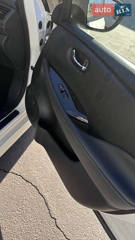 Хэтчбек Nissan Leaf 2021 в Виннице фото 20 Хэтчбек Nissan Leaf 2021 в Виннице