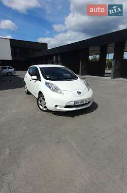 Хетчбек Nissan Leaf 2016 в Ужгороді