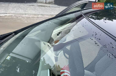 Хэтчбек Nissan Leaf 2012 в 