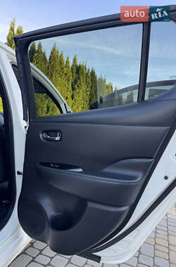 Хетчбек Nissan Leaf 2019 в 