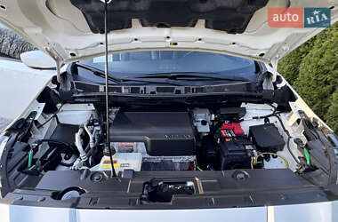 Хетчбек Nissan Leaf 2019 в 