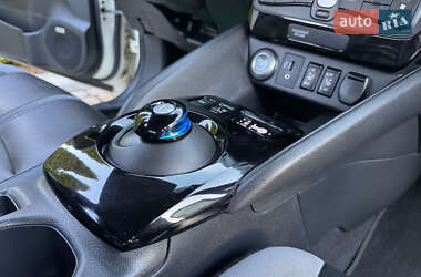 Хетчбек Nissan Leaf 2019 в 