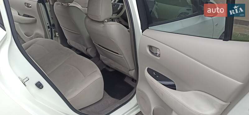 Хетчбек Nissan Leaf 2013 в Харкові