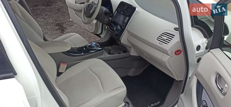 Хетчбек Nissan Leaf 2013 в Харкові
