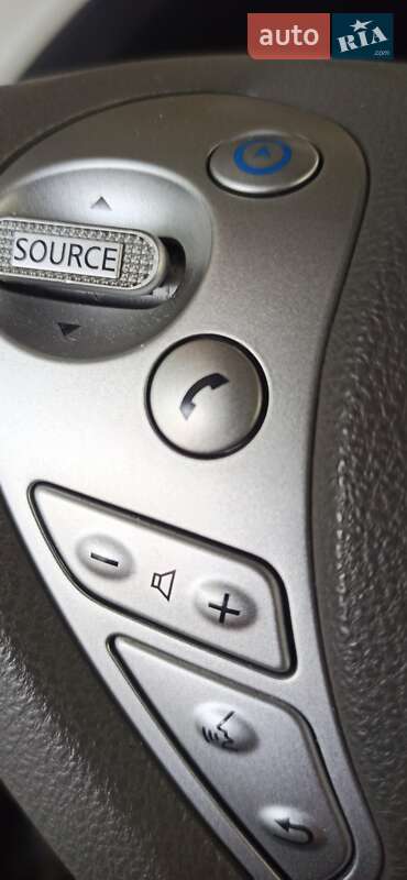 Хетчбек Nissan Leaf 2013 в Харкові