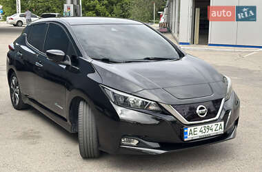 Хэтчбек Nissan Leaf 2019 в Днепре