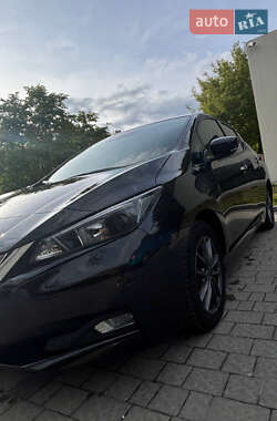 Хетчбек Nissan Leaf 2018 в 
