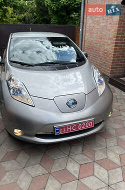Хэтчбек Nissan Leaf 2013 в Луцке