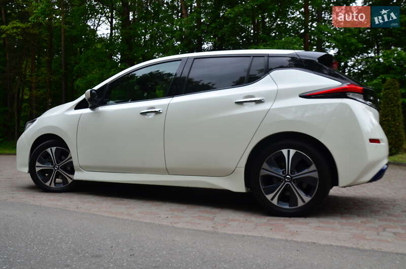 Хэтчбек Nissan Leaf 2020 в Трускавце
