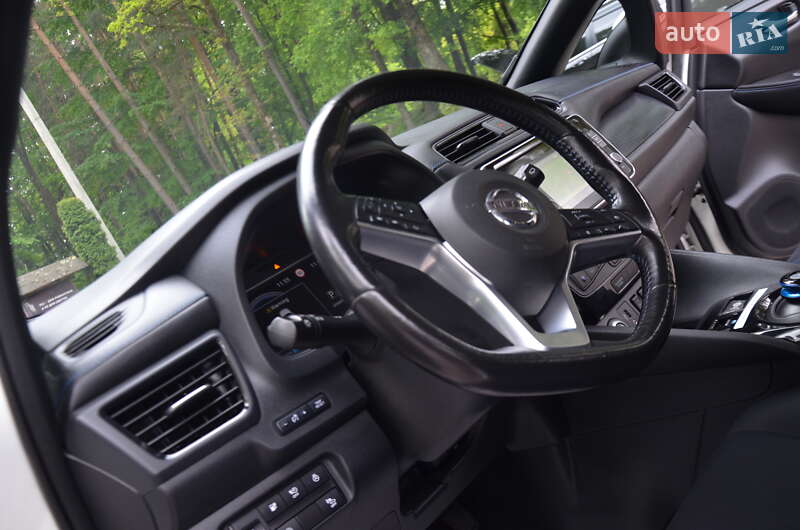 Хэтчбек Nissan Leaf 2020 в Трускавце