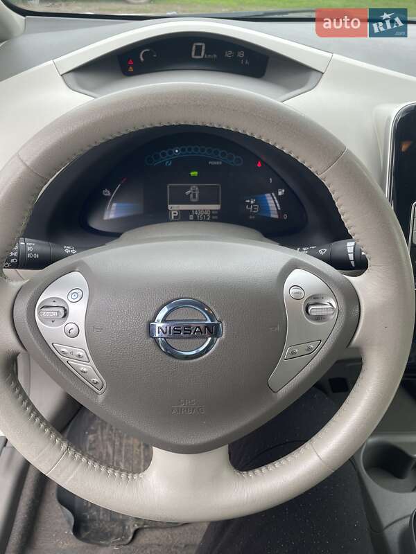 Хетчбек Nissan Leaf 2012 в Шепетівці