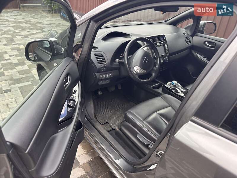 Хэтчбек Nissan Leaf 2013 в Житомире