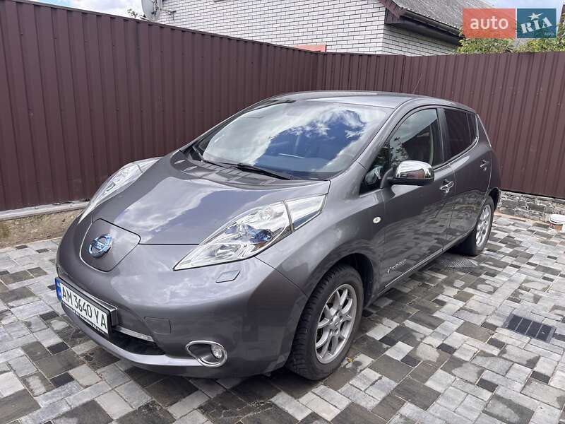 Хэтчбек Nissan Leaf 2013 в Житомире