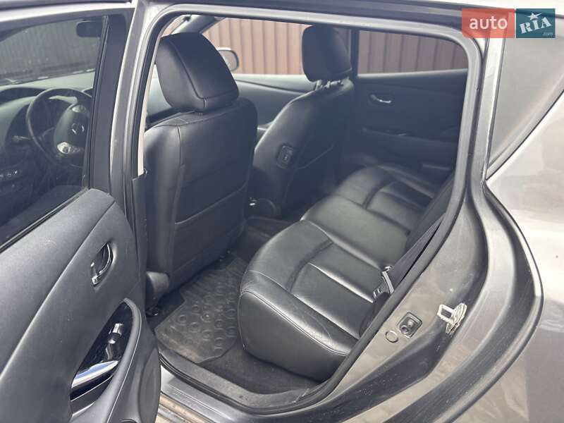 Хэтчбек Nissan Leaf 2013 в Житомире