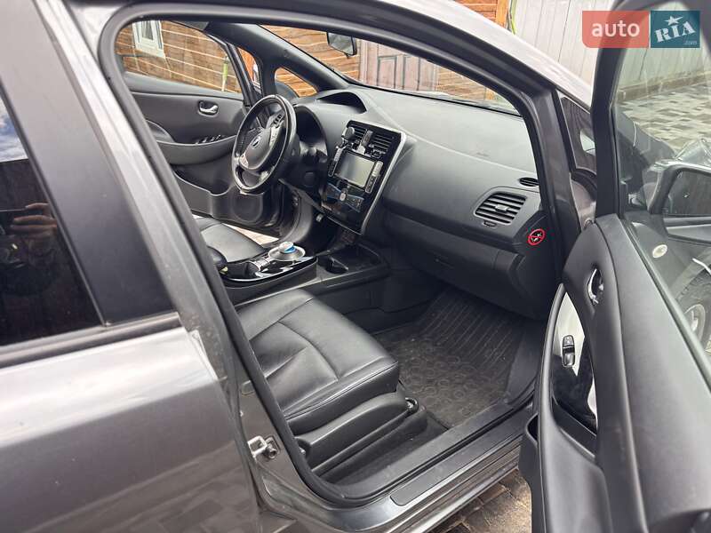 Хэтчбек Nissan Leaf 2013 в Житомире